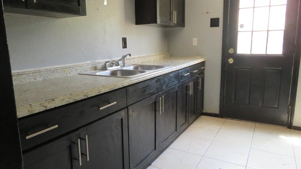 109 W Mountain Creek Drive 13