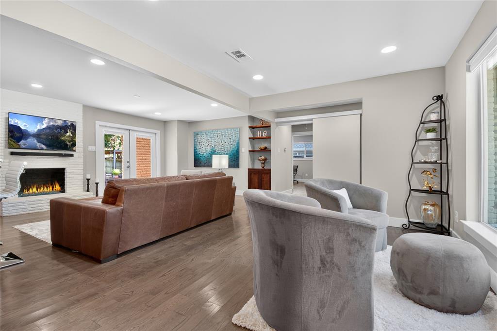 Merriman Manor - Residential