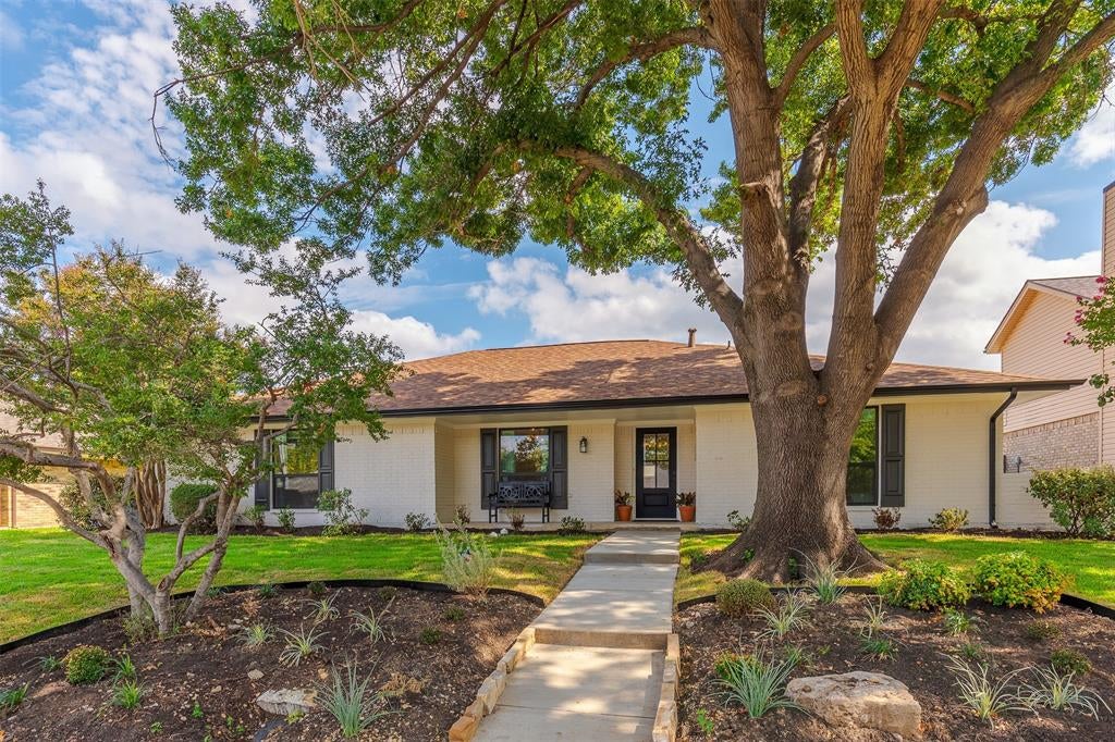 1919 Maxwell Drive