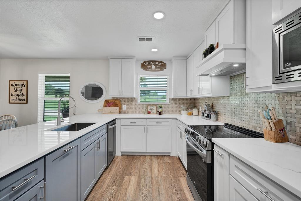 Clearview Est#1 - Residential