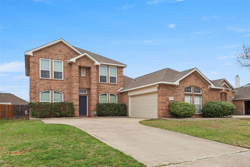 Light & Bright in Corinth! This beautifully maintained home offers a functional and highly desirable floor plan with the primary suite conveniently located downstairs and three additional bedrooms plus a spacious game room upstairs—perfect for flexible living, entertaining, or a growing household.
The updated kitchen features granite countertops, a stylish backsplash, and stainless steel stove, microwave, dishwasher and refrigerator creating a fresh and inviting space for cooking and gathering. The primary suite is spacious and has an oversized closet. An office with French doors provides privacy.  Enjoy abundant storage throughout the home.
Recent updates provide peace of mind, including new windows with transferable warranty (2019), downstairs HVAC (2023), upstairs HVAC (2020), dishwasher (2023), refrigerator (2021), and a refreshed upstairs bathroom (2018). Additional improvements include fence, water heater, flooring, washer, and dryer (2016).
Several items will convey with the home, including the refrigerator, washer, dryer, shelves in the primary bedroom and study, and mirrored cabinet in the primary bath, adding extra value and convenience.
Located on the quiet side of town in an HOA-free neighborhood, this home is ideal for those who love the outdoors. You'll enjoy close proximity to Corinth Farms Park with playground, plus easy access to trails and parks. Commuting is simple with quick access via Dobbs Rd to Corinth Pkwy and I-35.
This light-filled home combines comfort, updates, and a fantastic location—a wonderful opportunity in Corinth!