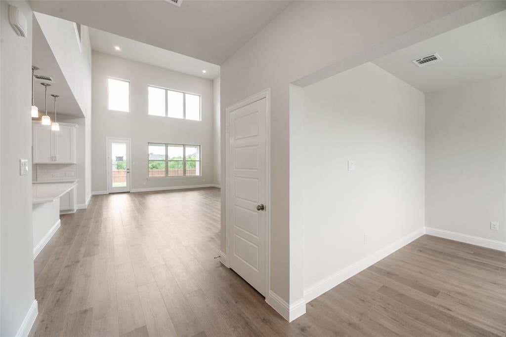 1070 Birdie Street