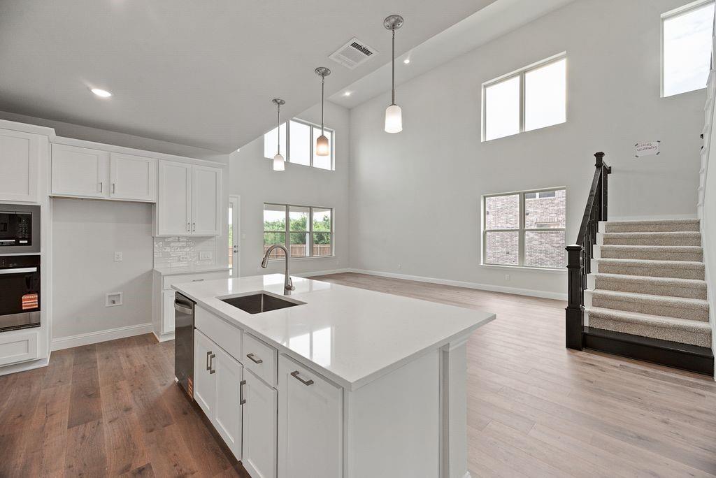 1070 Birdie Street
