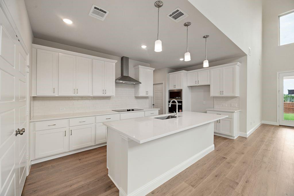 1070 Birdie Street