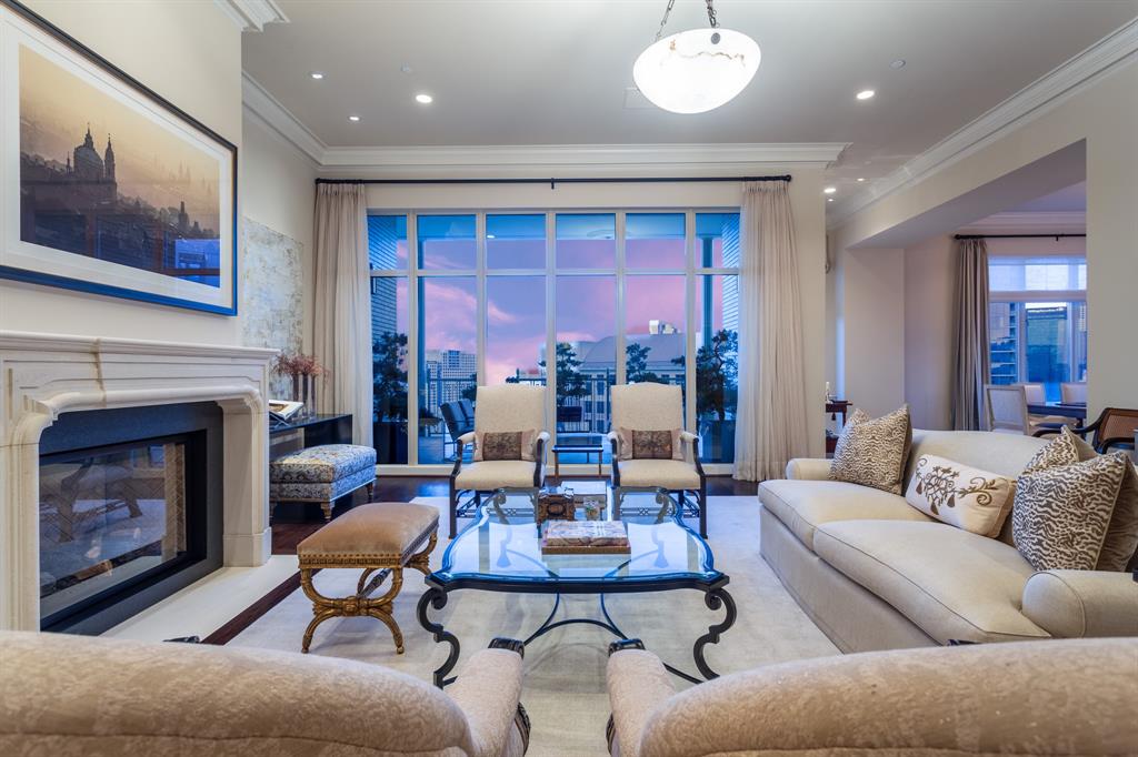 Ritz-Carlton Residences 1 - Residential