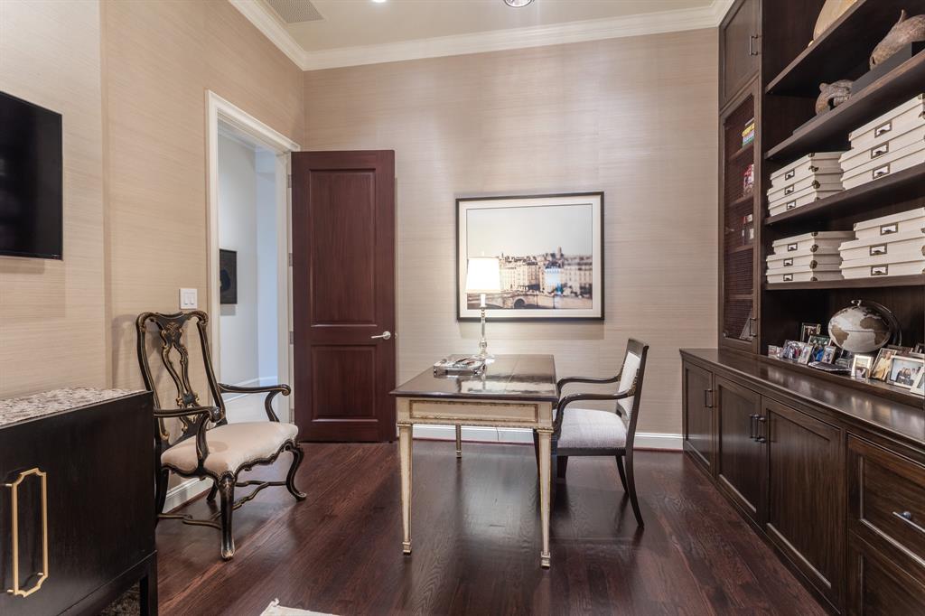 Ritz-Carlton Residences 1 - Residential