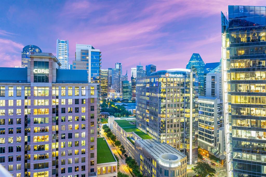 Ritz-Carlton Residences 1 - Residential