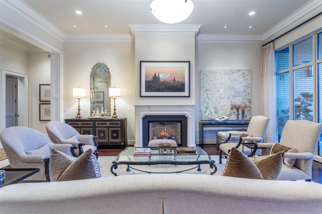 Ritz-Carlton Residences 1 - Residential