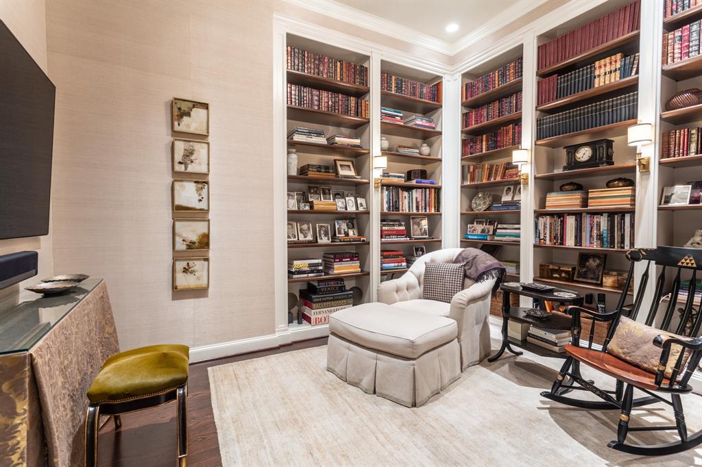 Ritz-Carlton Residences 1 - Residential