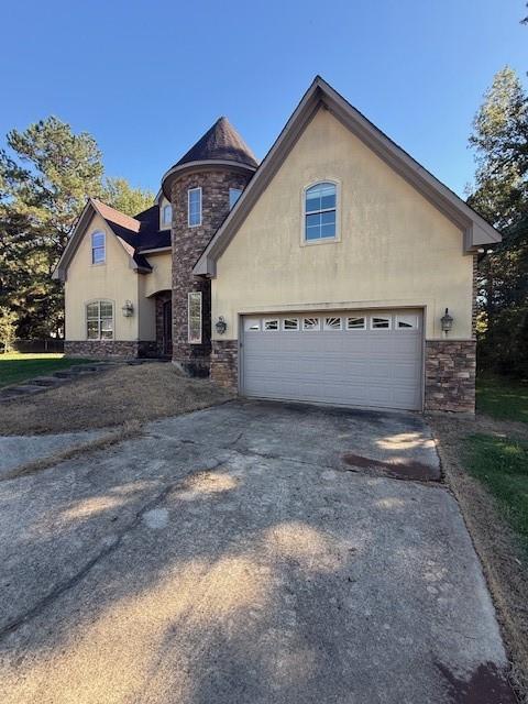 121 Honeysuckle Drive