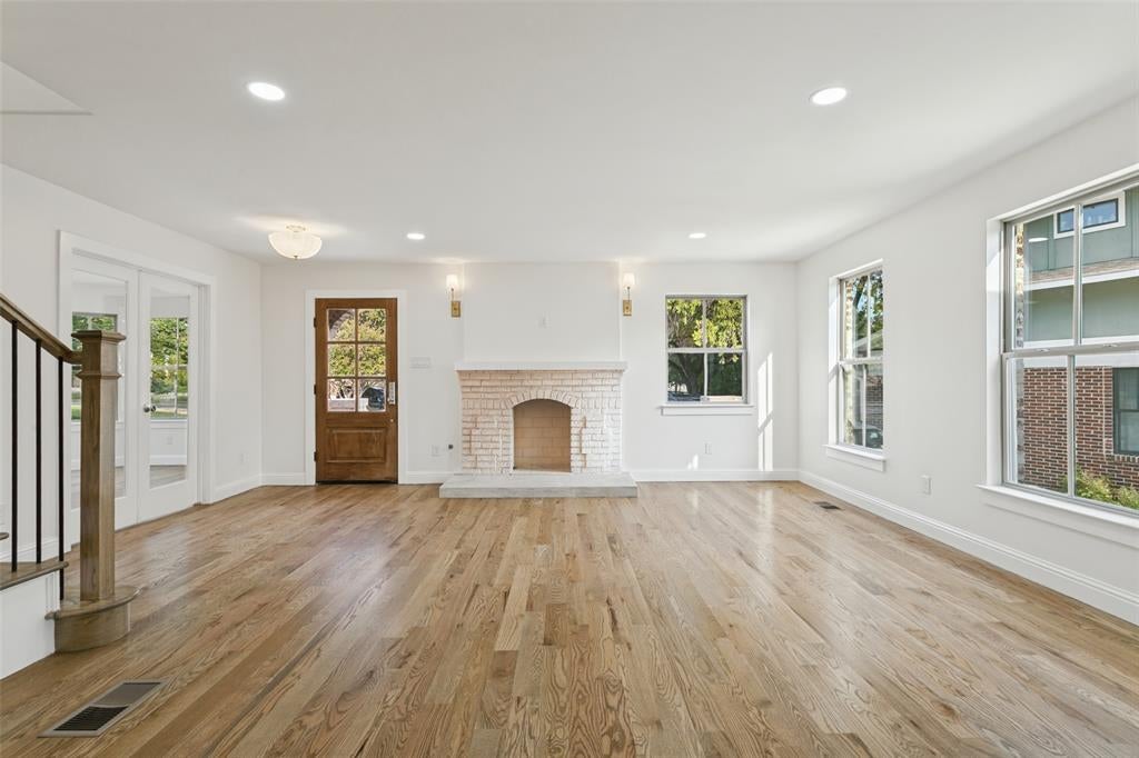 1821 Warner Road