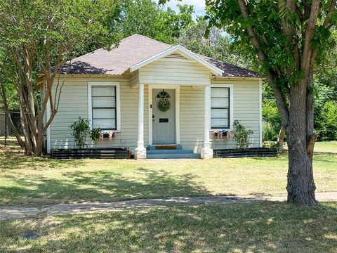 A home in Burleson