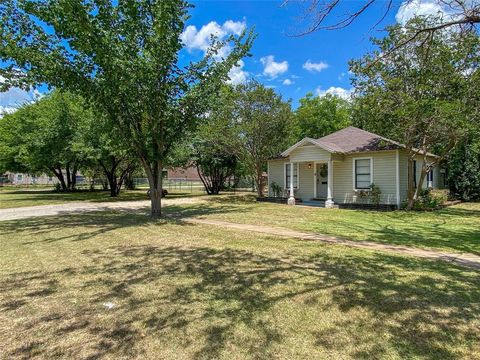 A home in Burleson