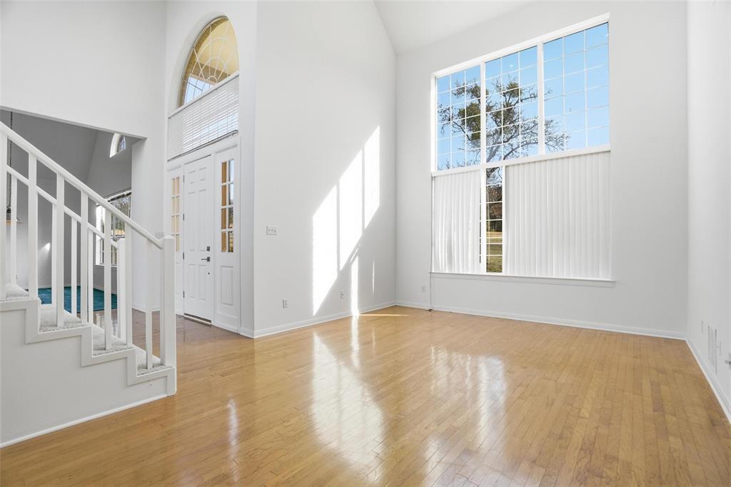 2829 Bent Oaks Drive