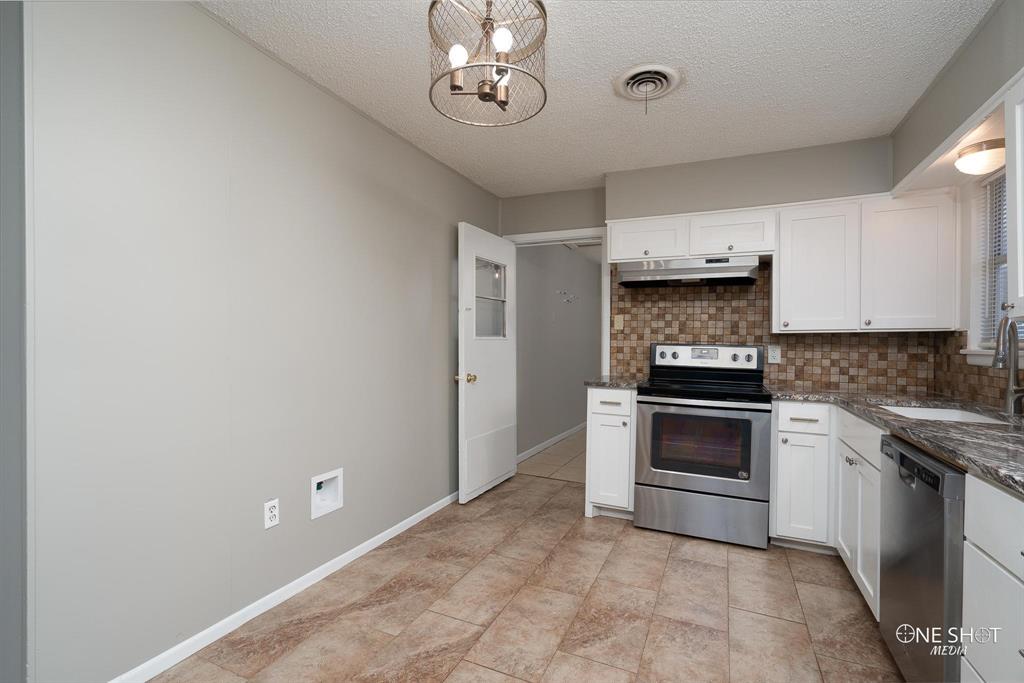 Elmwood West - Residential Lease