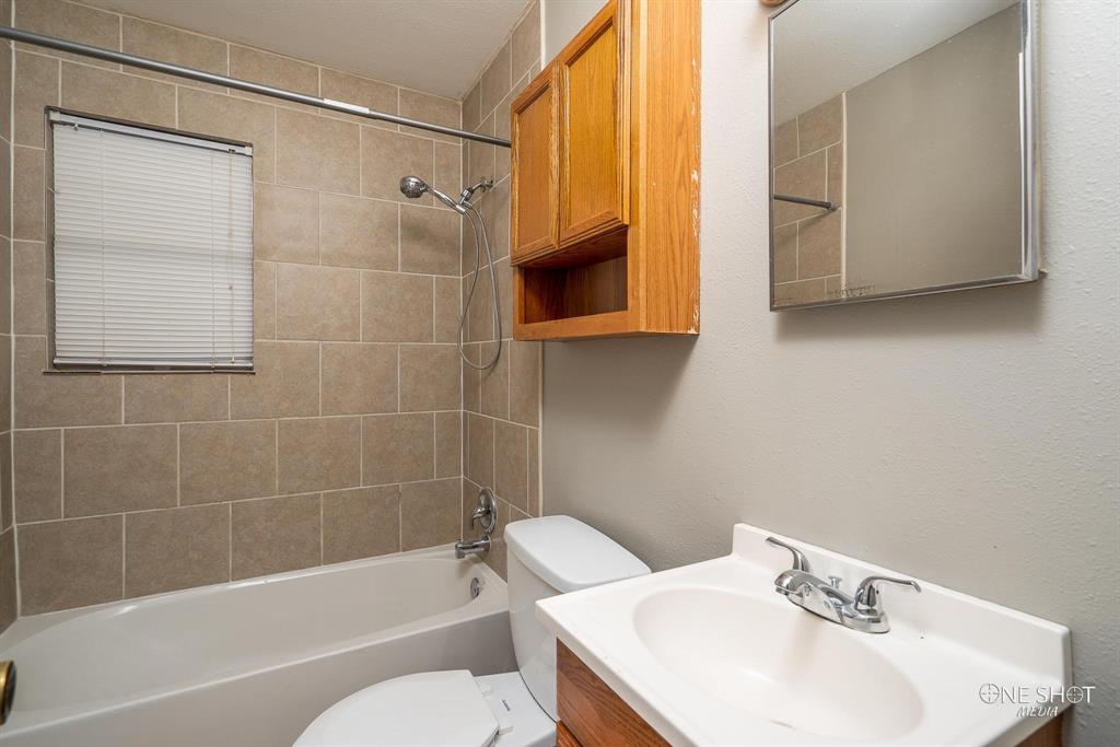 Elmwood West - Residential Lease