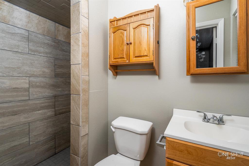 Elmwood West - Residential Lease