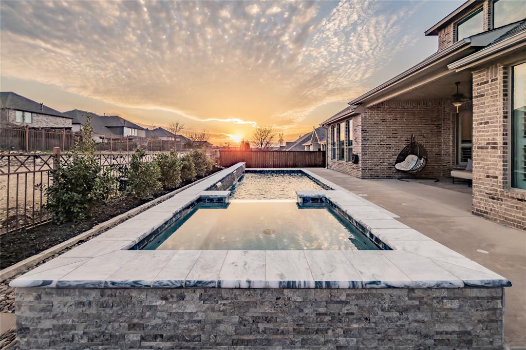 Canyon Falls - Residential