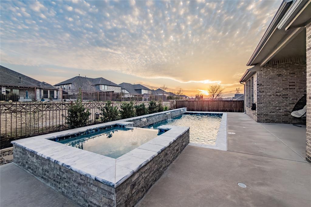 Canyon Falls - Residential