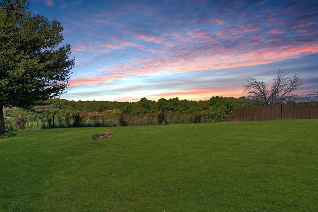 2756 Cresent Lake Drive