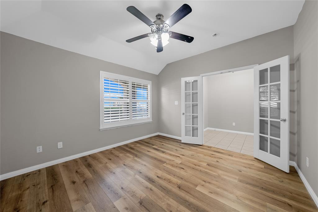 2756 Cresent Lake Drive