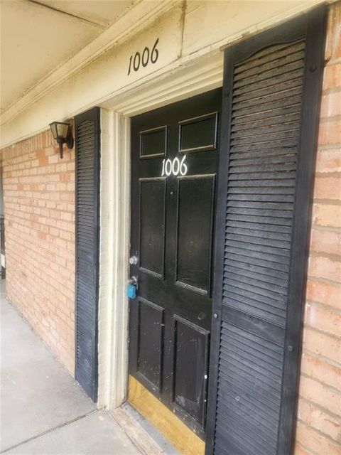 5063 Ridglea Lane 1006 Fort Worth TX 76116