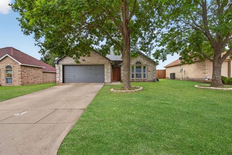 Photo of 728 Grandview Avenue, Seagoville, TX 75159 (MLS # 21272177)