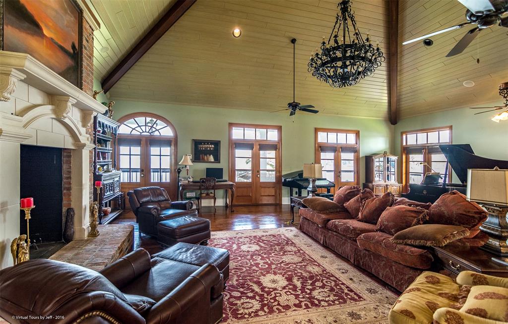 7334 Saybrook Circle