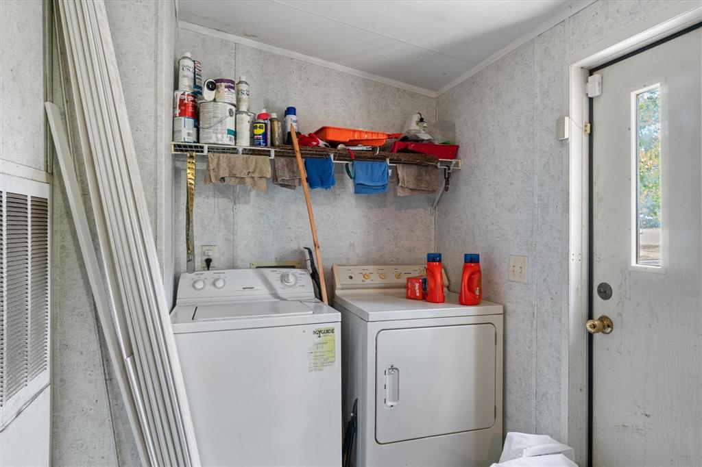 Wills Point, Texas 75169, United States, 3 Bedrooms Bedrooms, ,2 BathroomsBathrooms,Residential,Active,215168