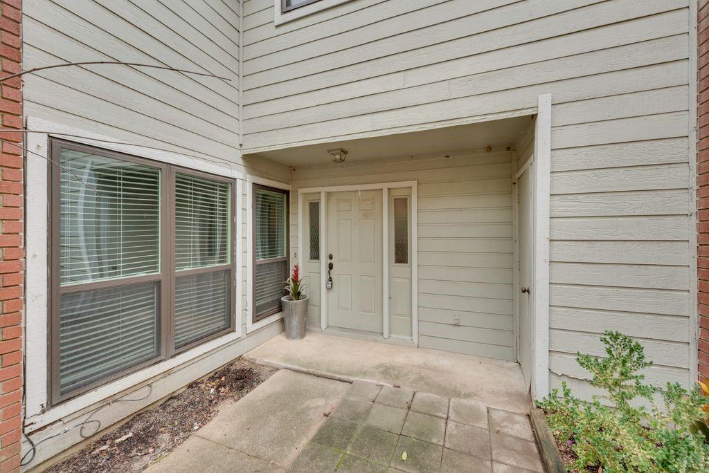 Forest Point Twnhms Condo Ph 01-02 - Residential Lease