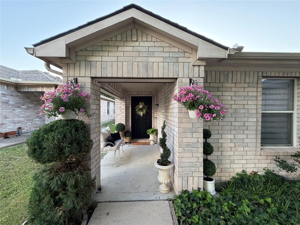 1632 Crown Point Drive