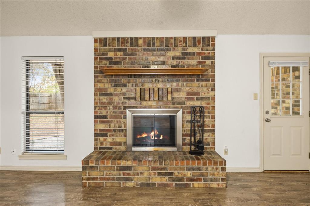 1812 N Cypress Avenue