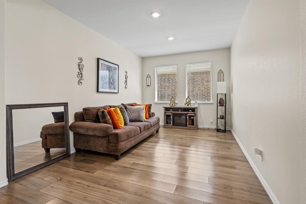 Trinity Xing Ph 5b - Residential