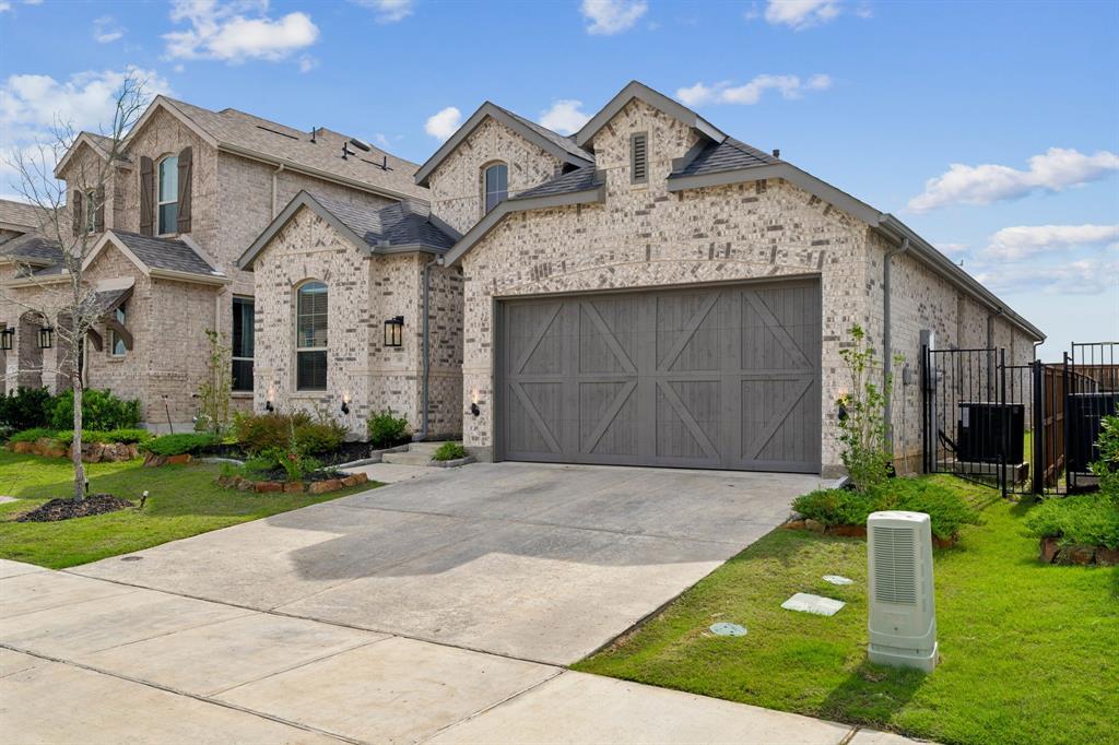 1601 Sandhill Lane