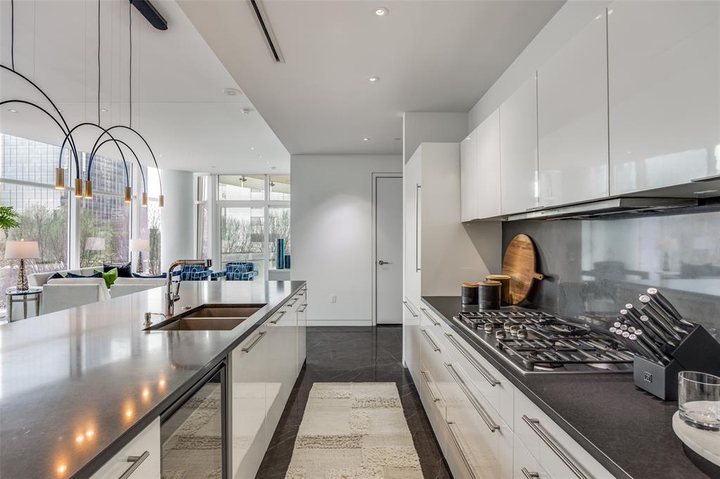 Museum Tower - Residential