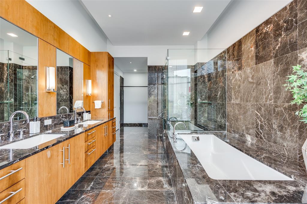 Museum Tower - Residential