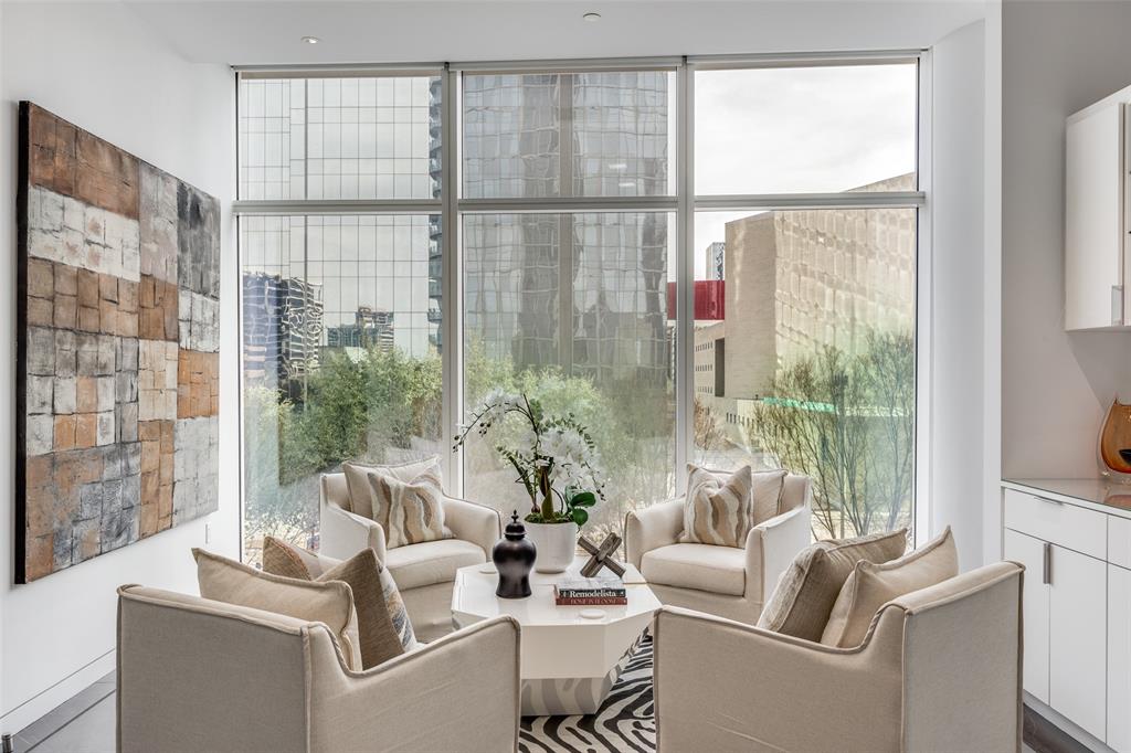 1918 Olive Street 202