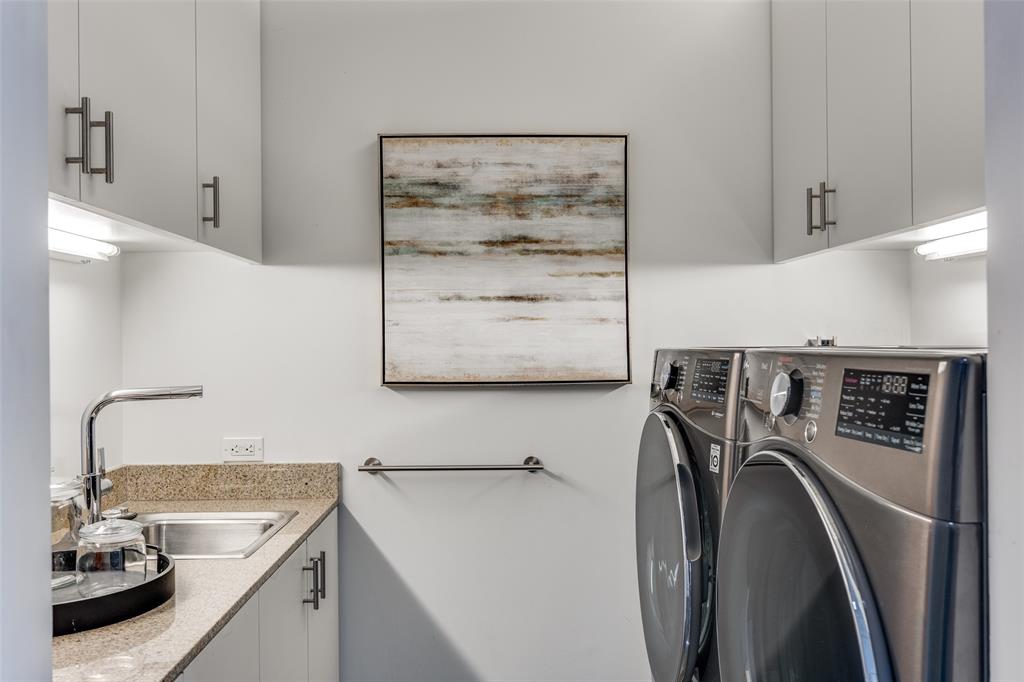 Museum Tower - Residential