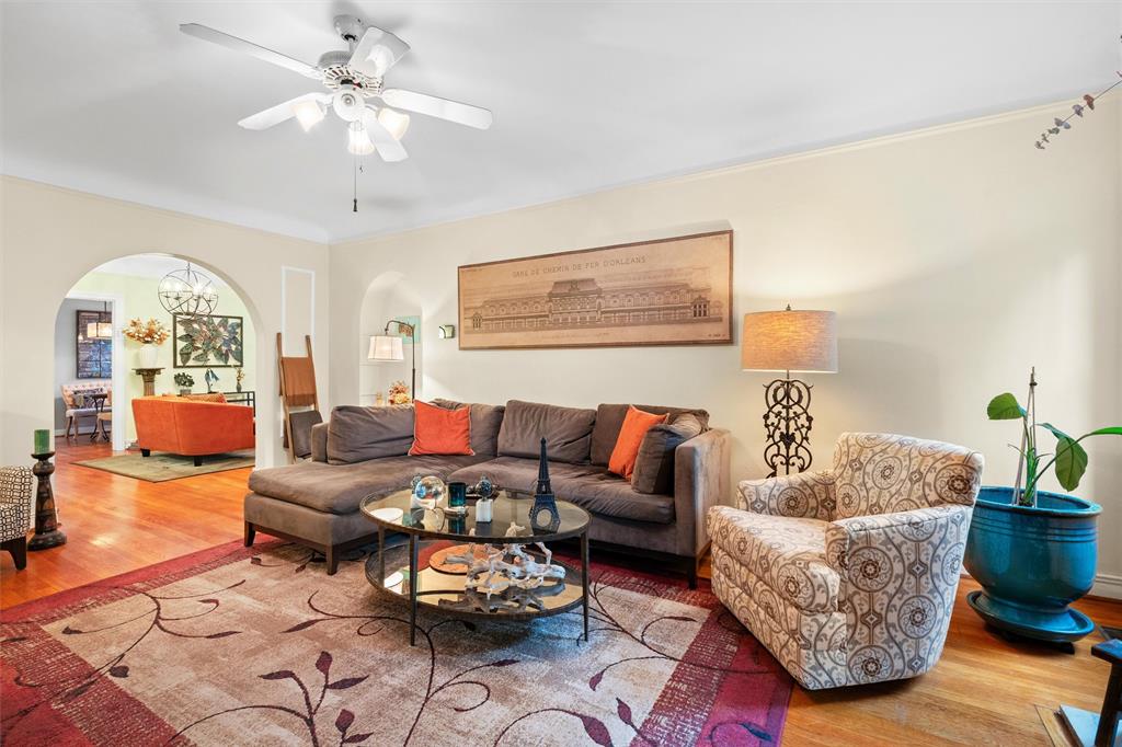 4204- Prescott Avenue