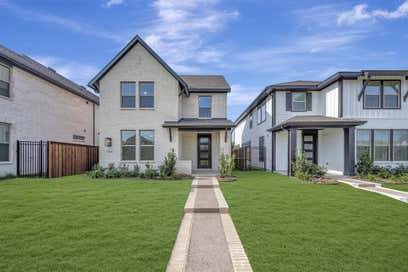 1012 Almond Blossom Circle Crowley TX 76036