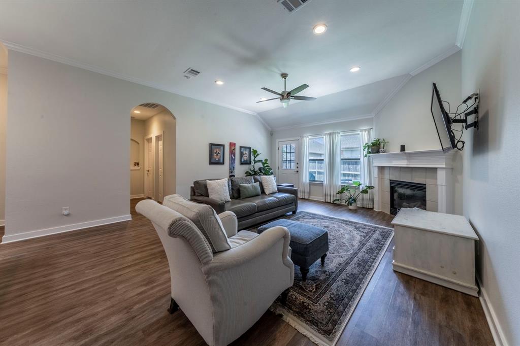 1463 Lockwood Drive