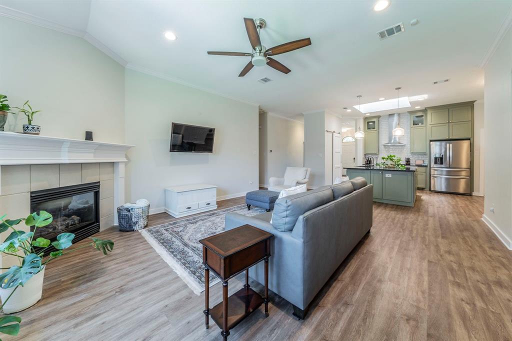 1463 Lockwood Drive