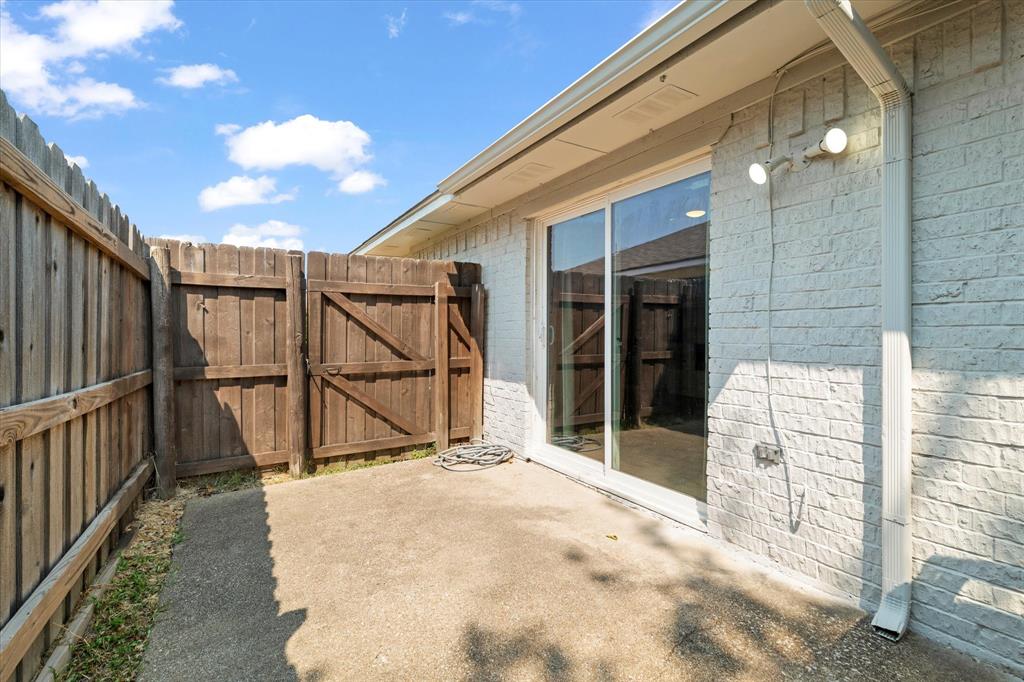 Preston Manor Ph II - Residential Lease