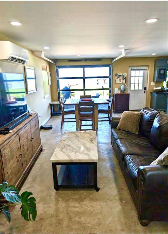 726 Lakeshore Drive