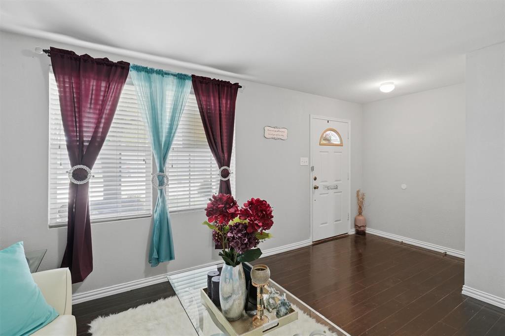 9024 Penny Lane