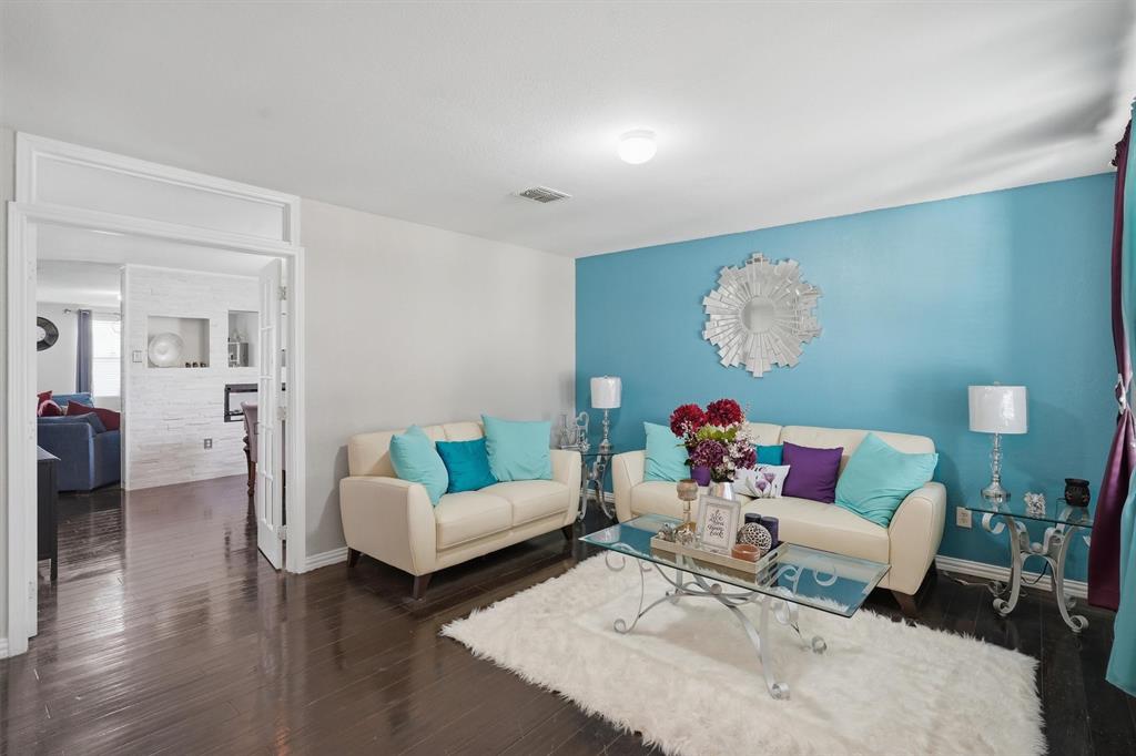 9024 Penny Lane