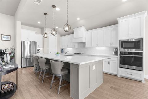 113 Calmwater Cove McKinney TX 75071