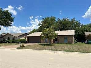 Photo of 1226 Crescent Street, Denton, TX 76201 (MLS # 21368775)