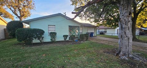 Photo of 8442 Campanella Drive, Dallas, TX 75243 (MLS # 21120874)