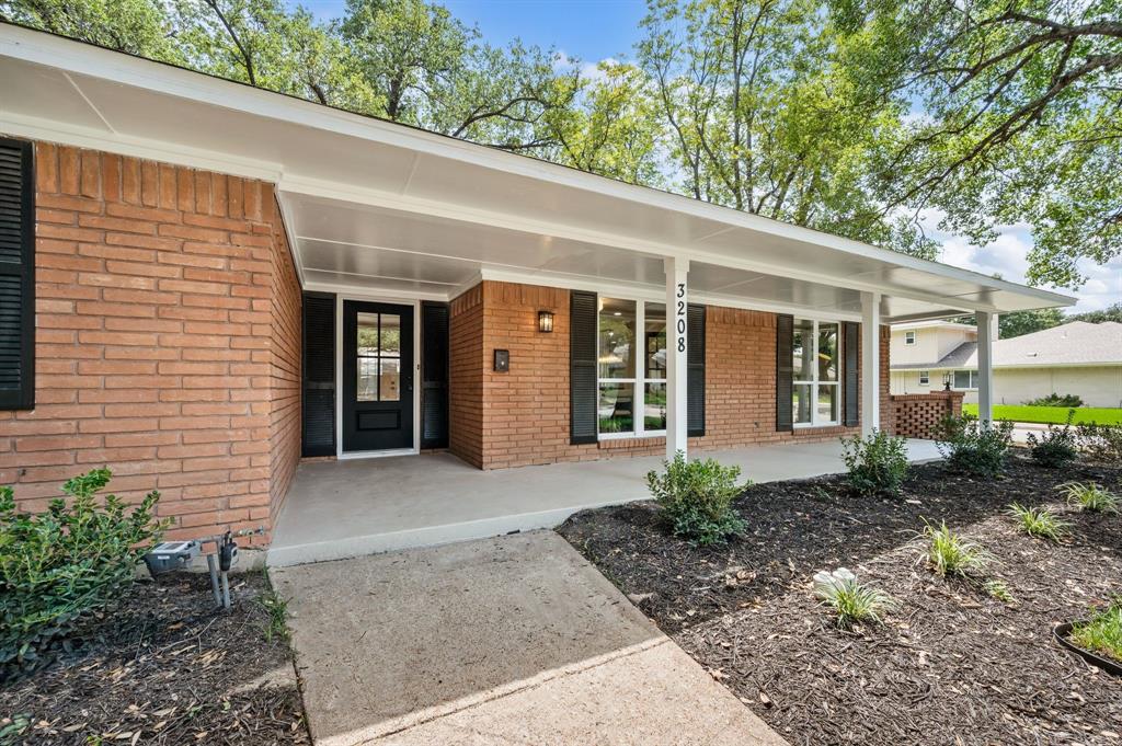 3208 Timberview Road